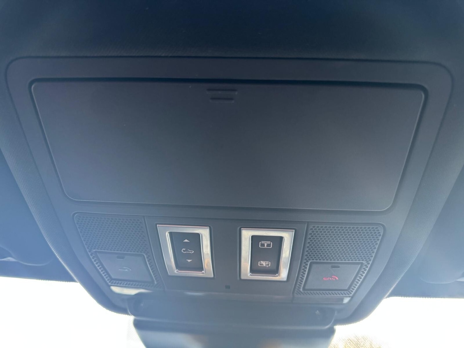 Used Jaguar F-Pace 2017 for sale - 76872610: Photo 50