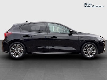 Used Ford Focus 2023 for sale - 76840663: Photo