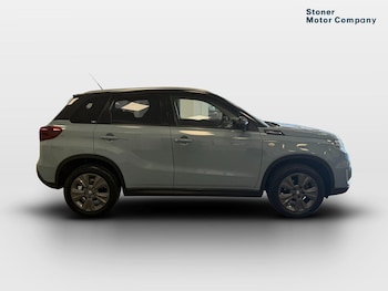 Used Suzuki Vitara 2022 for sale - 77877550: Photo