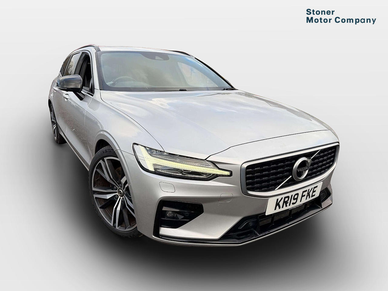 Used Volvo V60 2019 for sale - 76948423: Photo 1