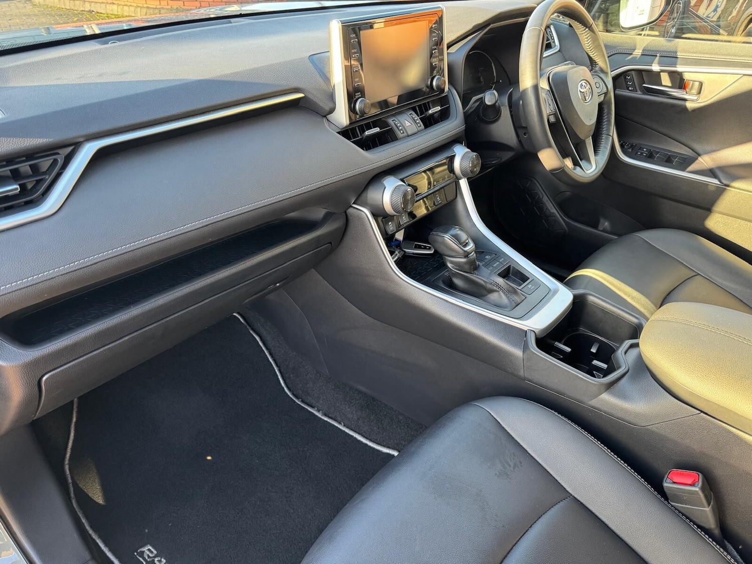 Used Toyota RAV4 2022 for sale - 76874581: Photo 28