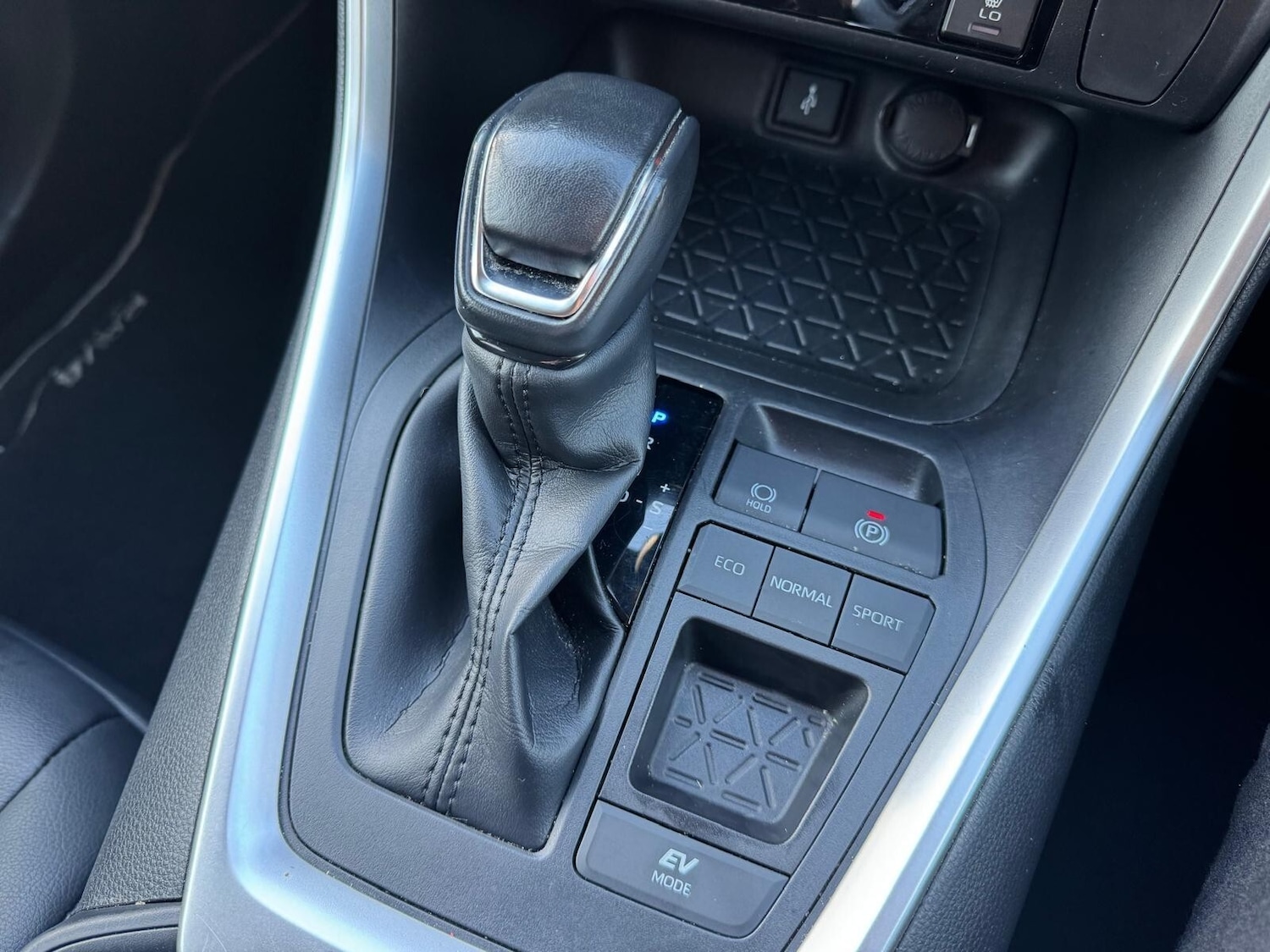 Used Toyota RAV4 2022 for sale - 76874581: Photo 35