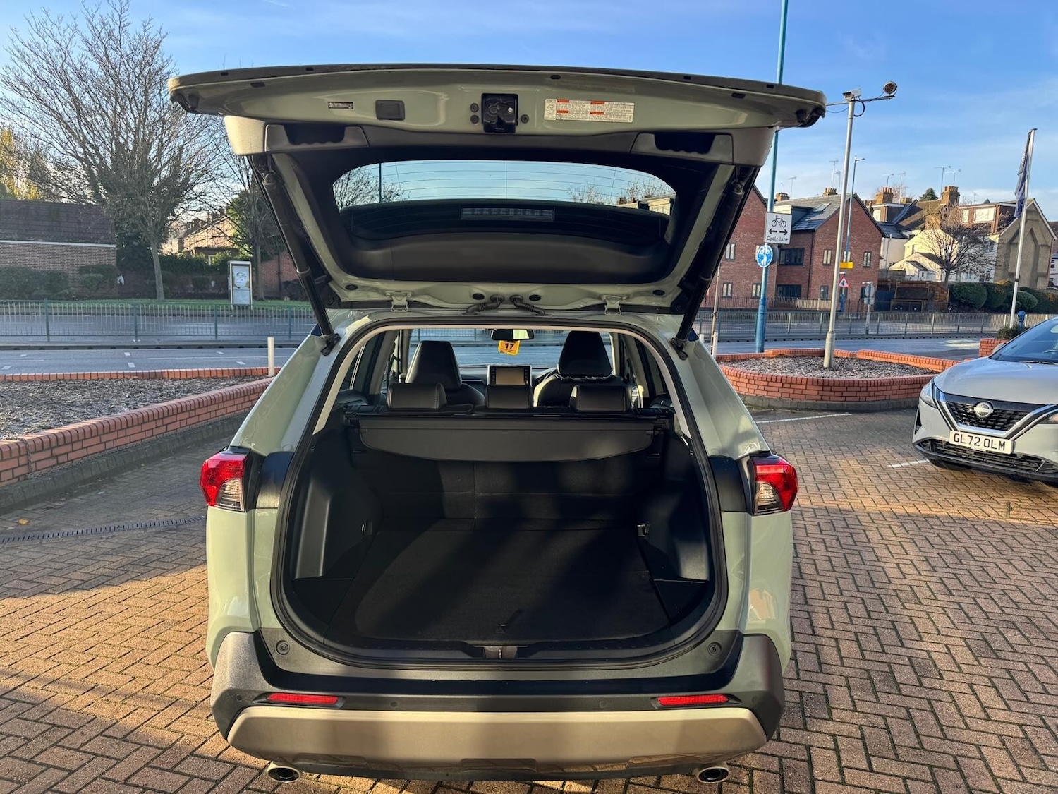 Used Toyota RAV4 2022 for sale - 76874581: Photo 4