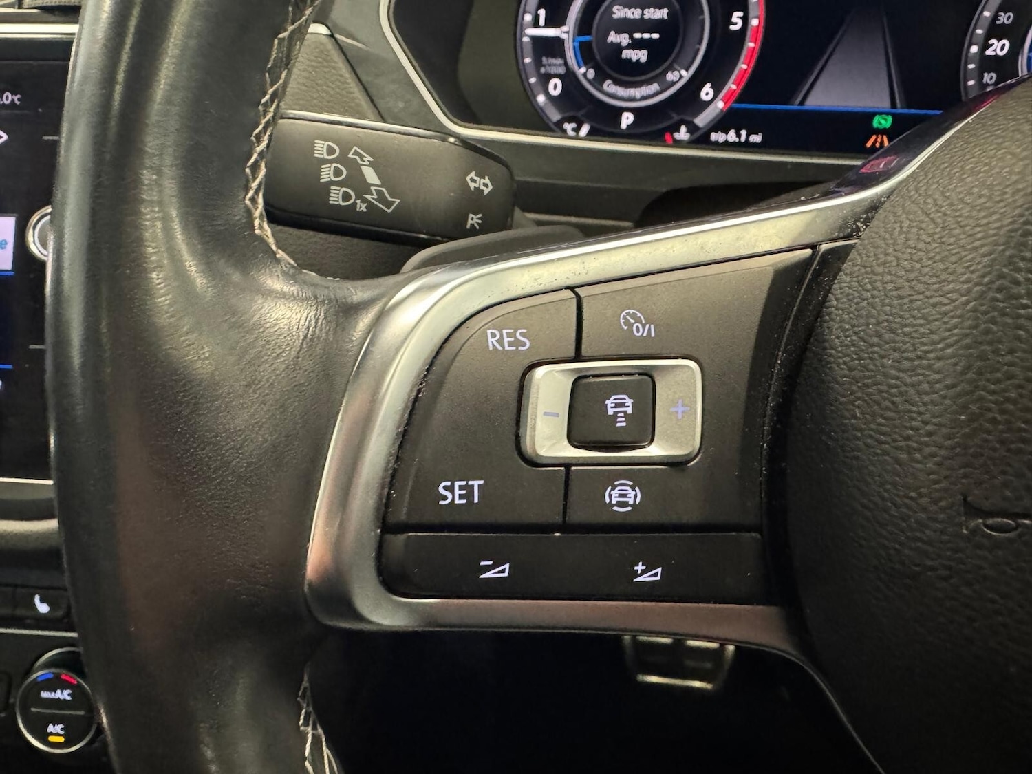 Used Volkswagen Tiguan 2018 for sale - 77461776: Photo 31