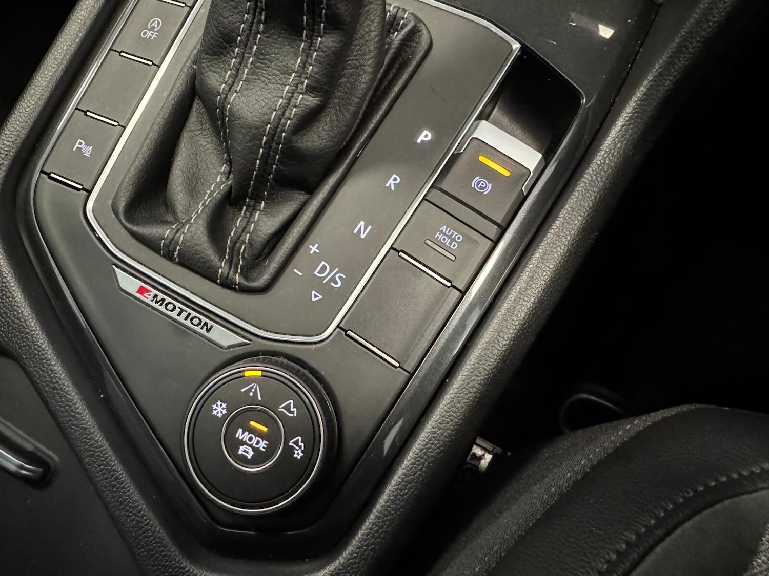 Used Volkswagen Tiguan 2018 for sale - 77461776: Photo 44