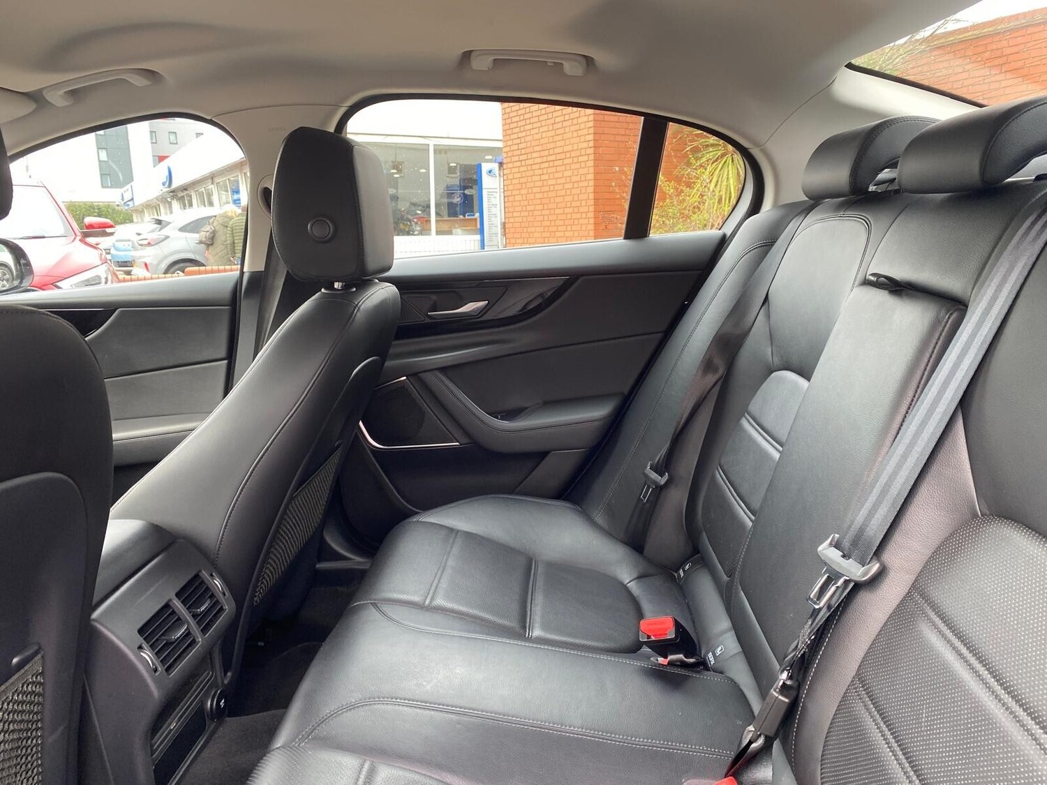 Used Jaguar XE 2019 for sale - 77826485: Photo 25