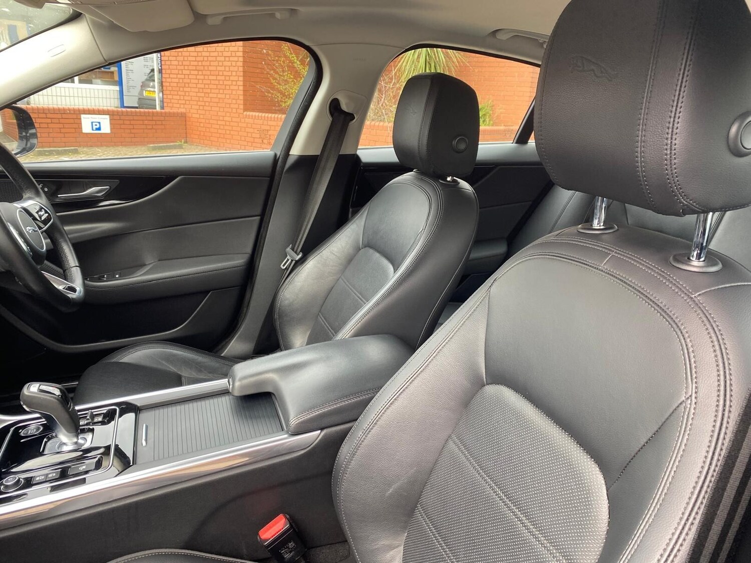 Used Jaguar XE 2019 for sale - 77826485: Photo 27