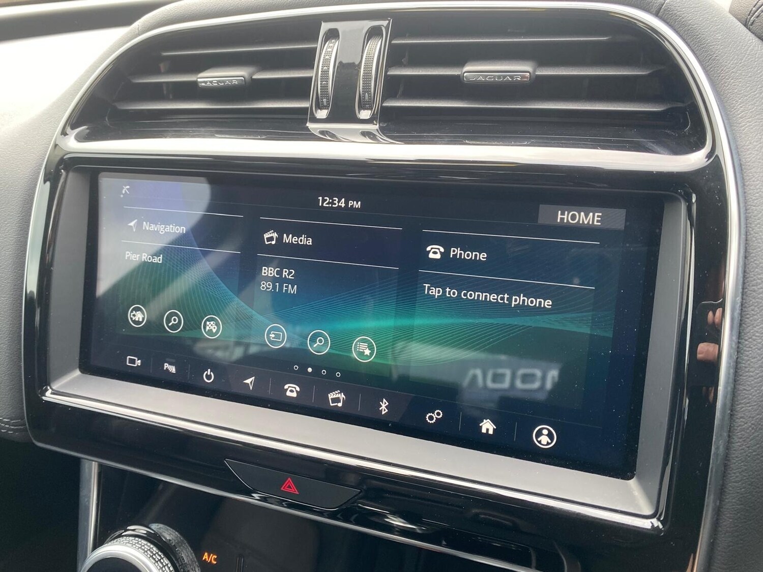 Used Jaguar XE 2019 for sale - 77826485: Photo 33