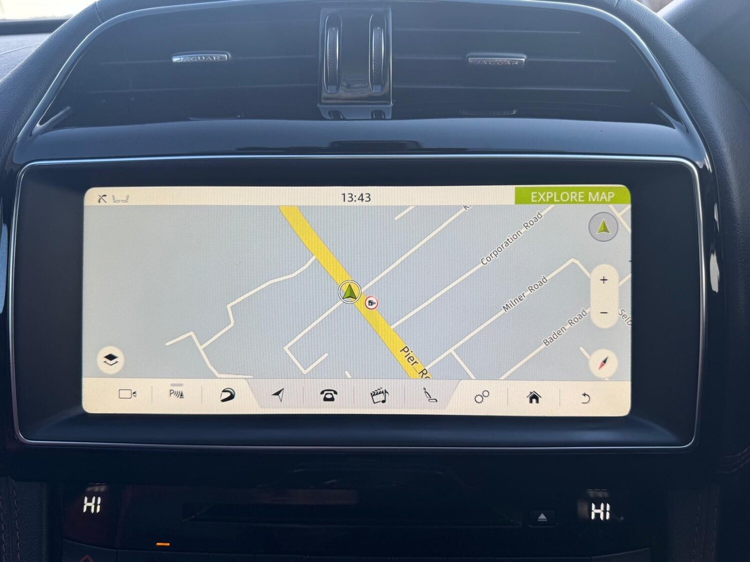 Used Jaguar F-Pace 2017 for sale - 76840653: Photo 38