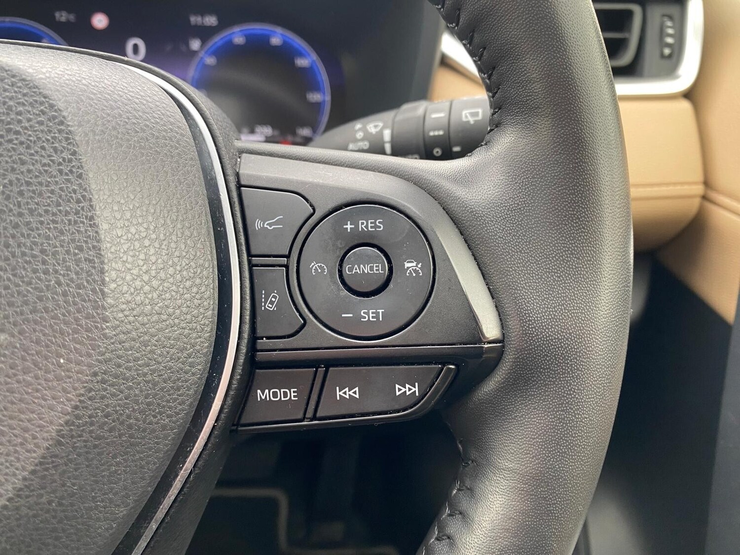 Used Toyota RAV4 2023 for sale - 77897199: Photo 32