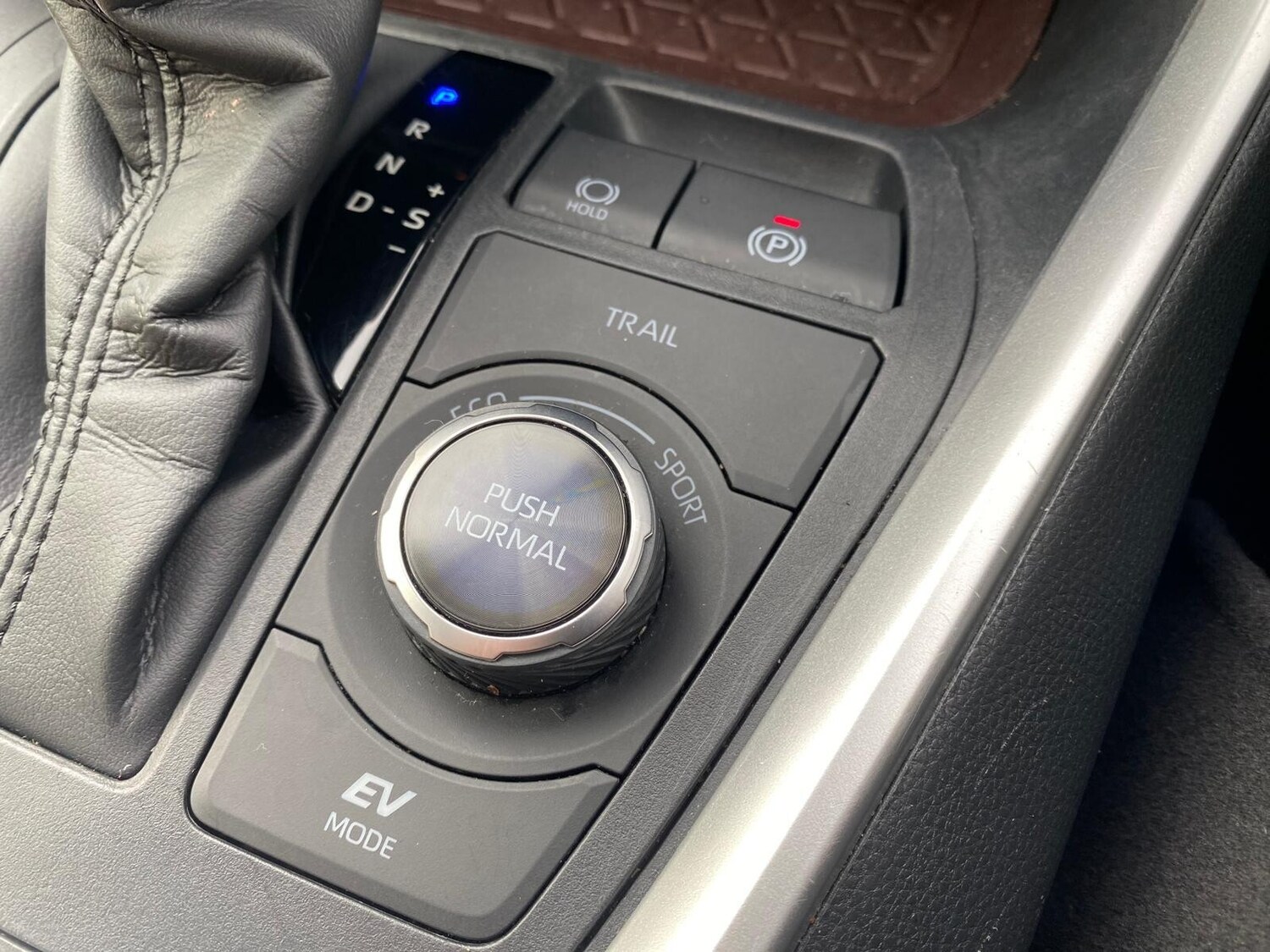 Used Toyota RAV4 2023 for sale - 77897199: Photo 42