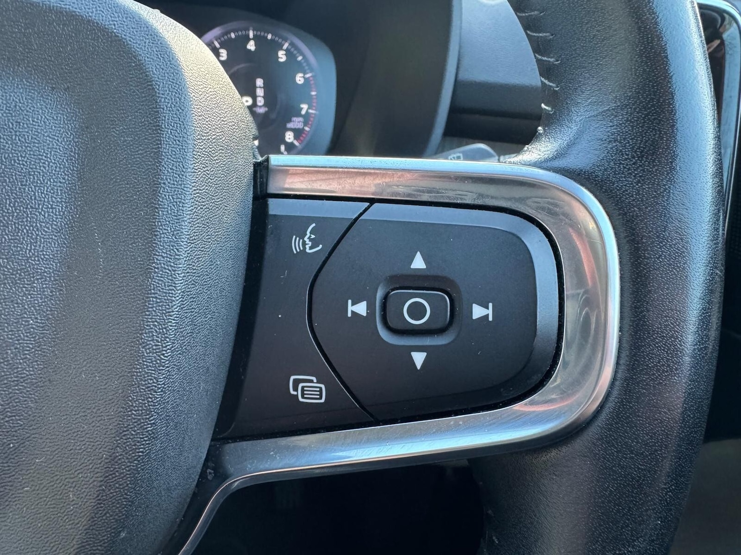 Used Volvo XC40 2020 for sale - 77300402: Photo 33