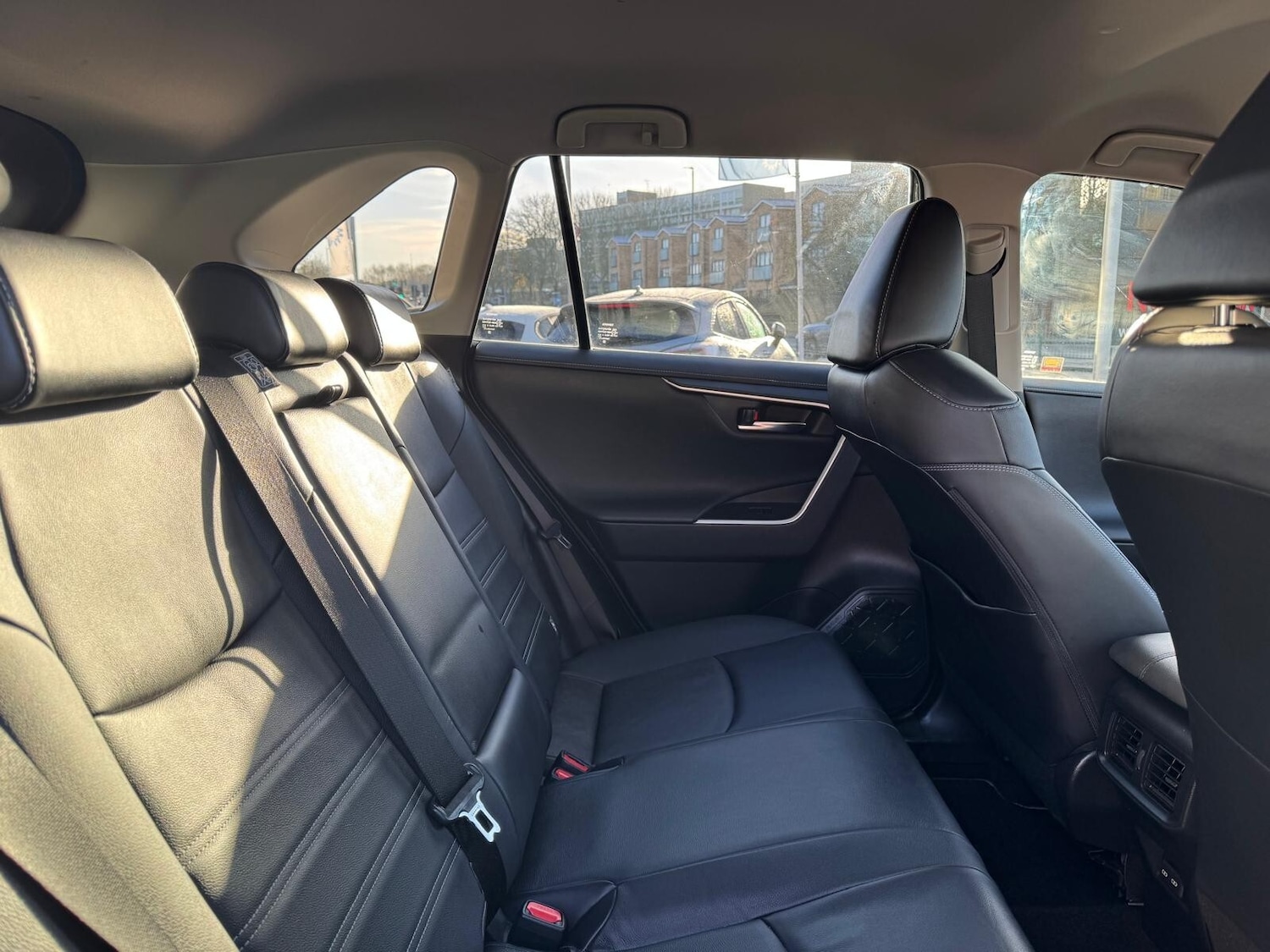 Used Toyota RAV4 2022 for sale - 76840656: Photo 25