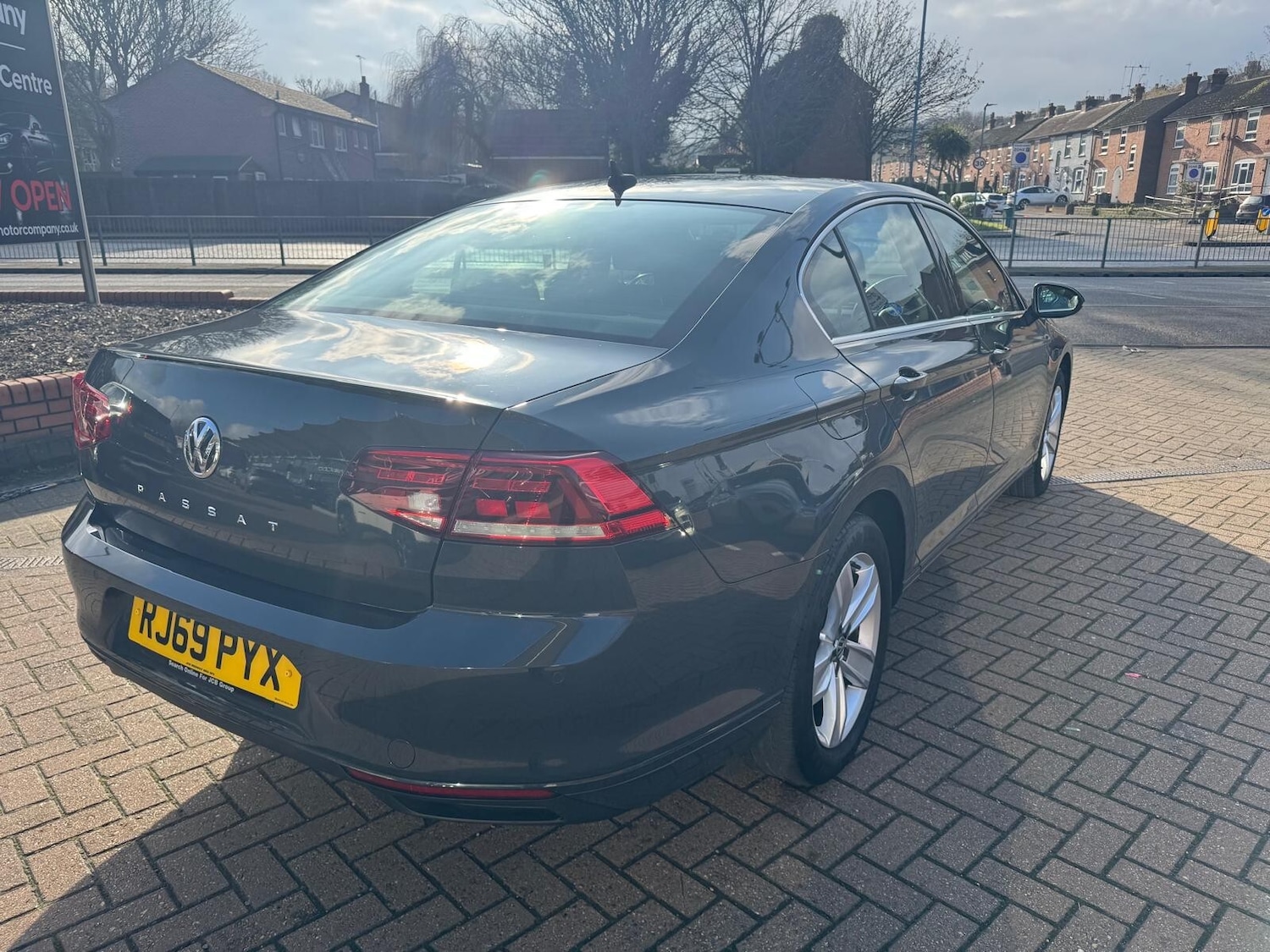 Used Volkswagen Passat 2020 for sale - 77367004: Photo 3