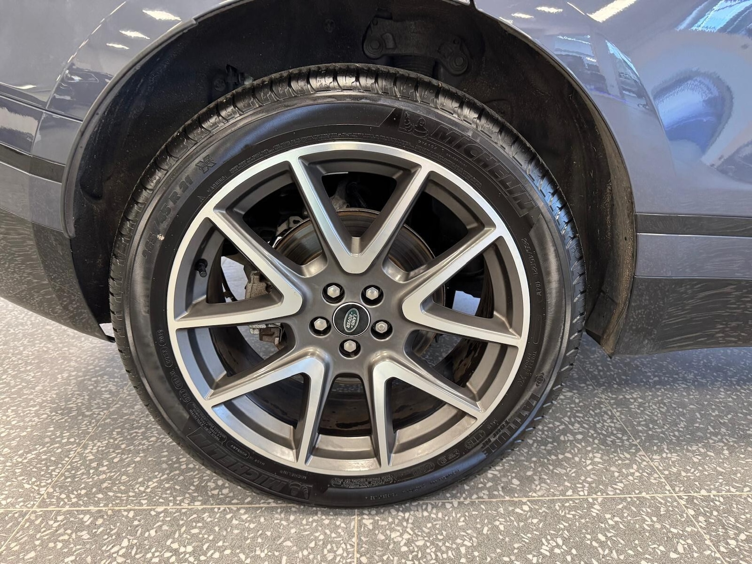 Used Land Rover Range Rover Velar 2024 for sale - 77339395: Photo 16