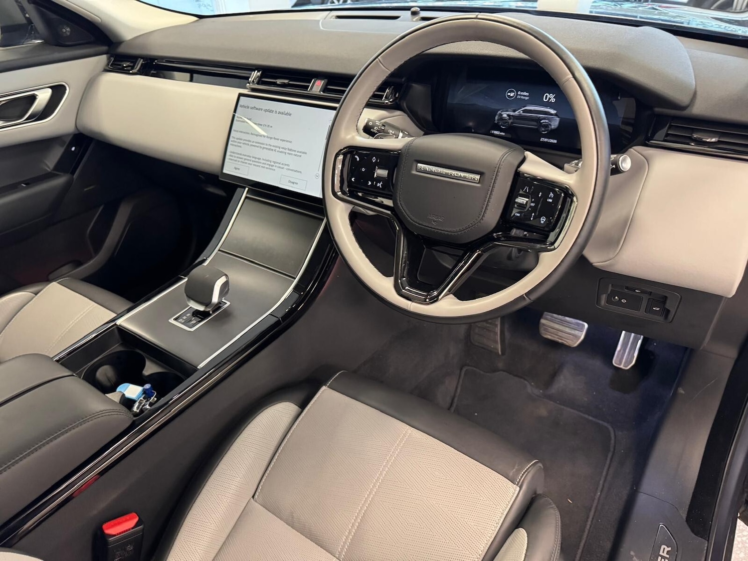 Used Land Rover Range Rover Velar 2024 for sale - 77339395: Photo 20