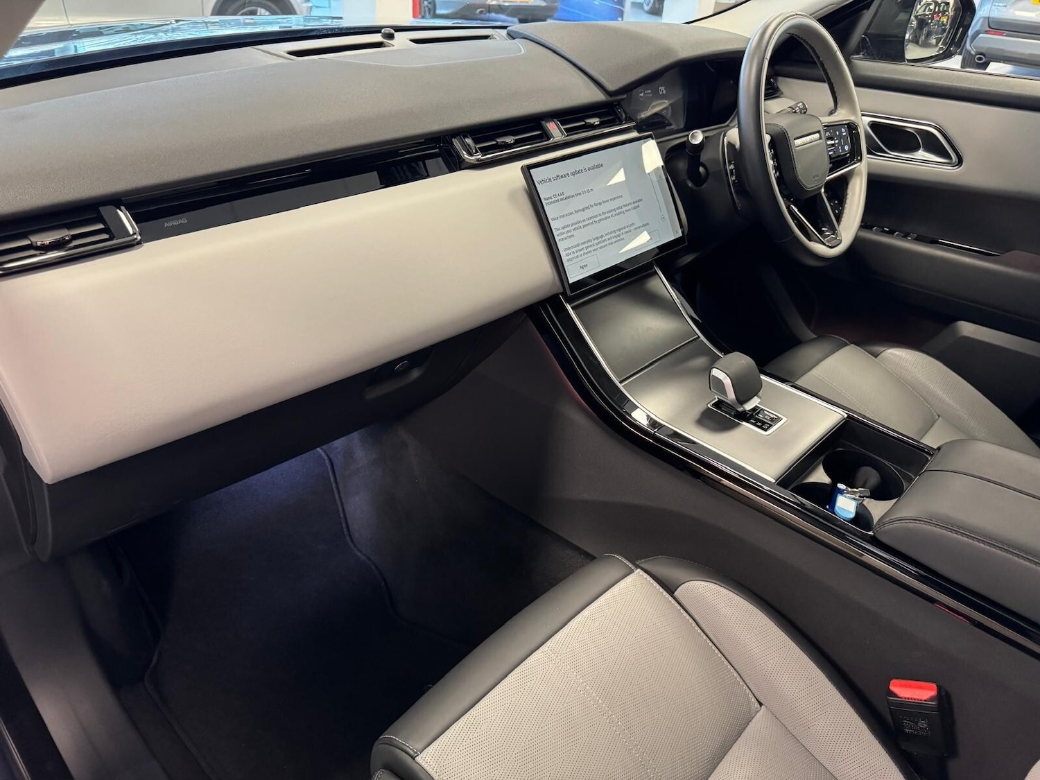 Used Land Rover Range Rover Velar 2024 for sale - 77339395: Photo 28