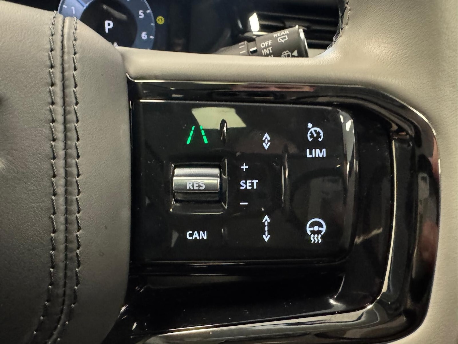 Used Land Rover Range Rover Velar 2024 for sale - 77339395: Photo 33