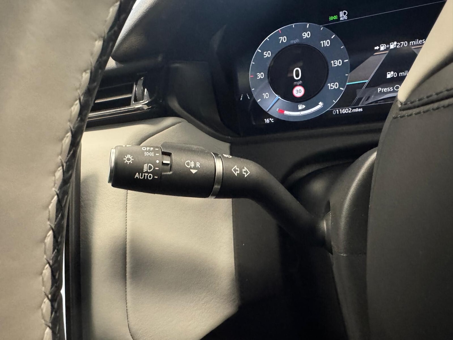 Used Land Rover Range Rover Velar 2024 for sale - 77339395: Photo 34