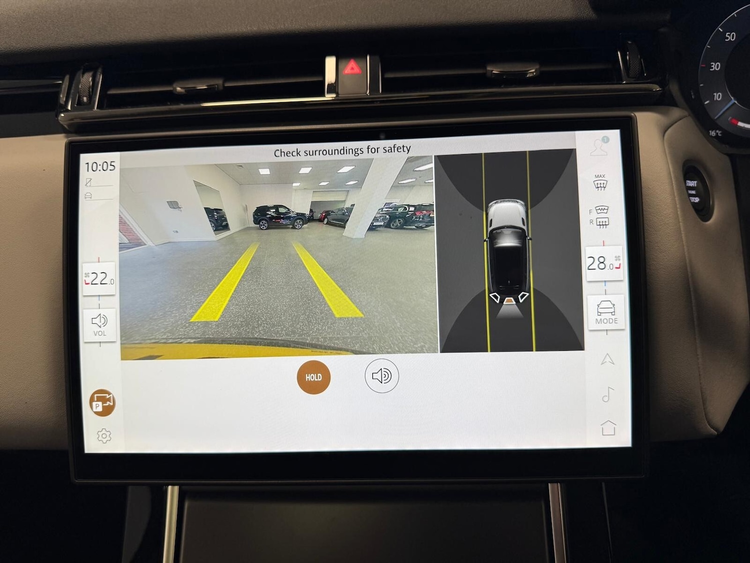 Used Land Rover Range Rover Velar 2024 for sale - 77339395: Photo 40