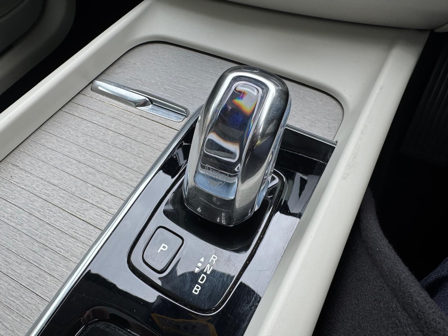 Used Volvo XC60 2017 for sale - 76840659: Photo 46