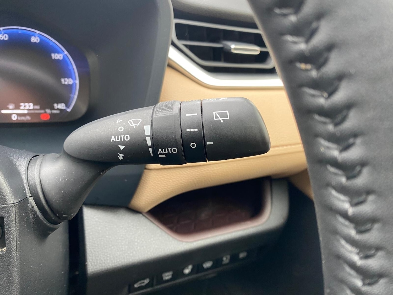 Used Toyota RAV4 2023 for sale - 77732408: Photo 34