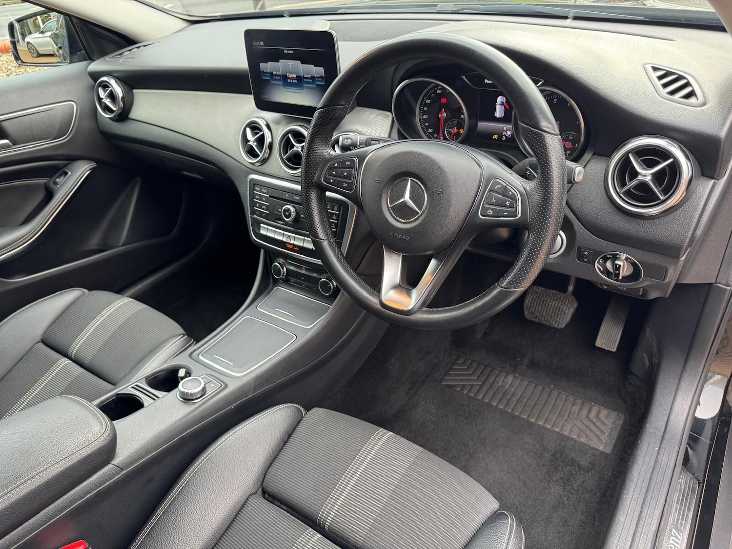 Used Mercedes-Benz GLA 2019 for sale - 77512575: Photo 19