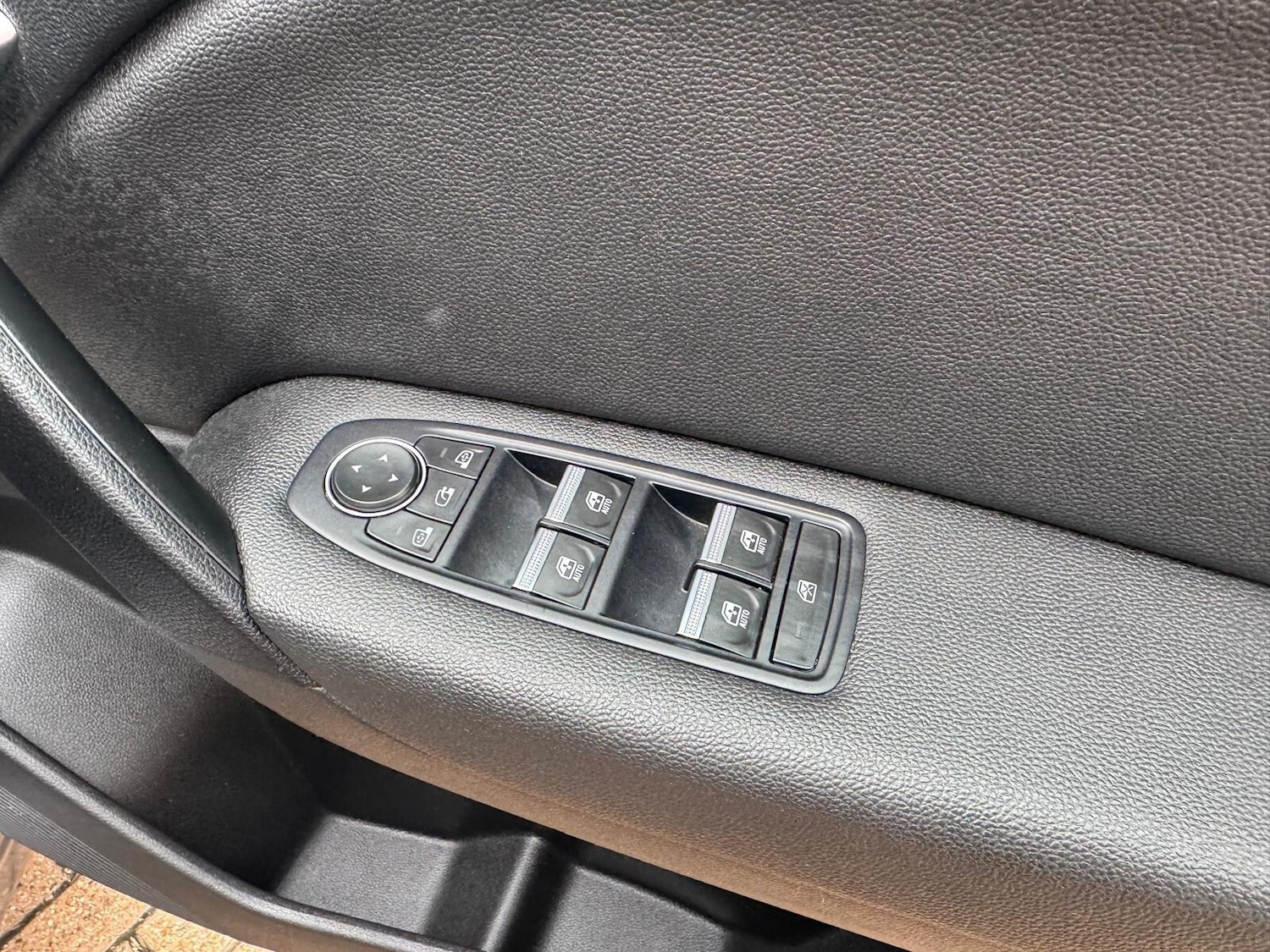 Used Renault Captur 2021 for sale - 76873861: Photo 23