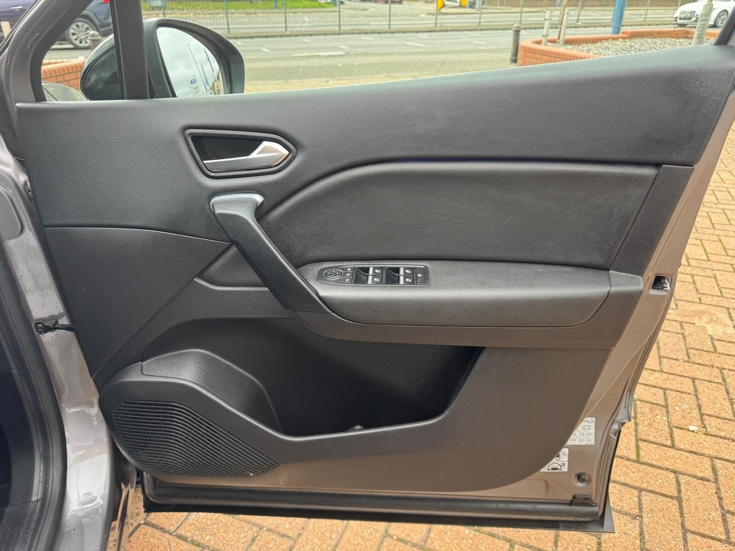 Used Renault Captur 2021 for sale - 76873861: Photo 24