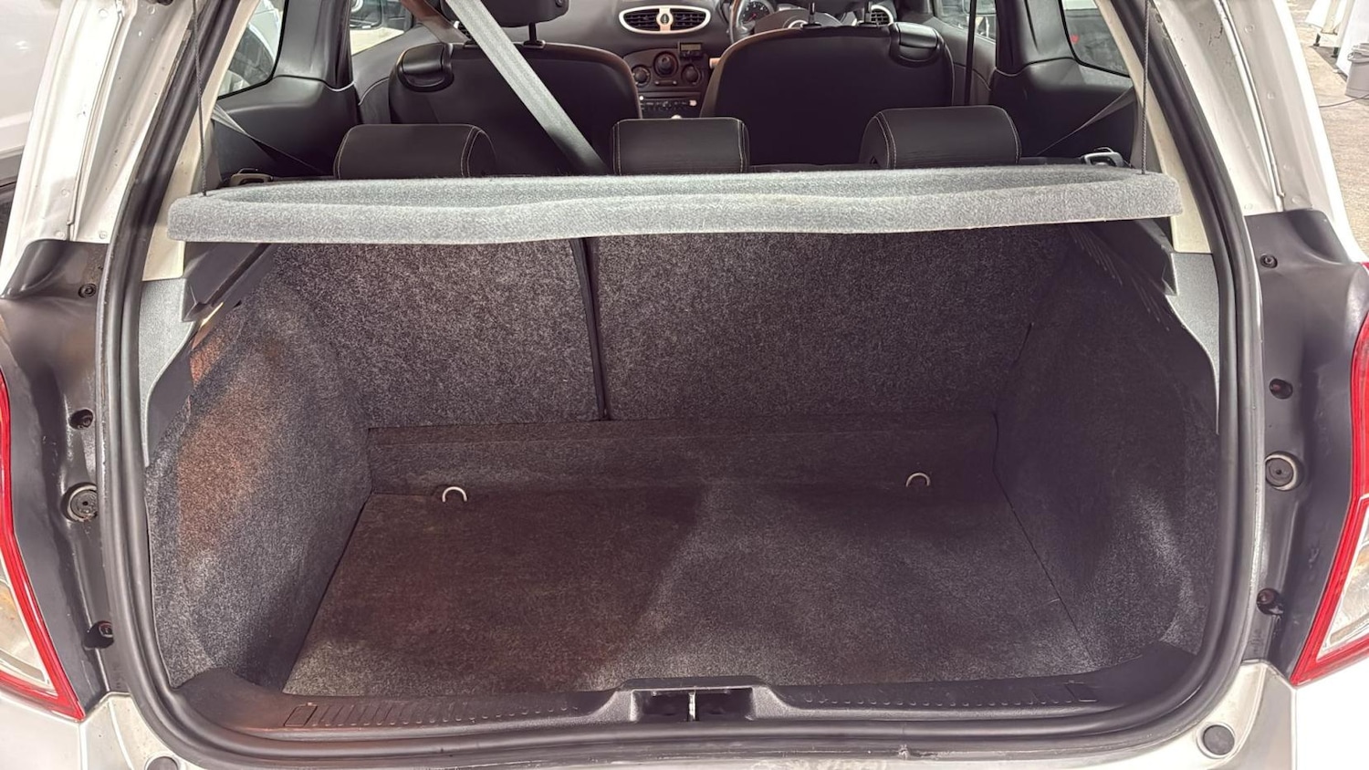 Used Renault Clio 2009 for sale - 77312490: Photo 10