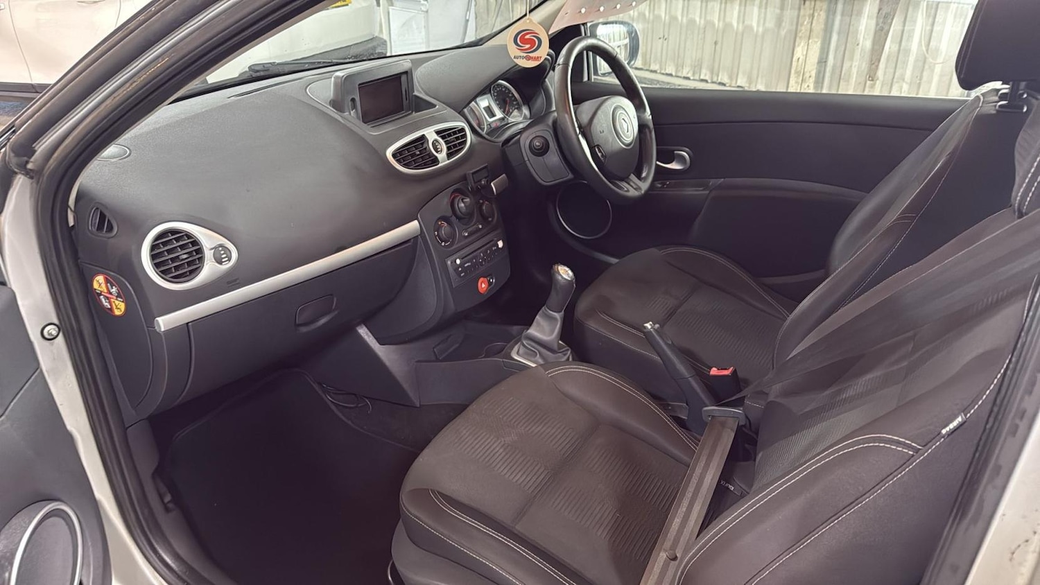 Used Renault Clio 2009 for sale - 77312490: Photo 11