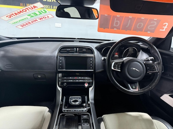 Used Jaguar XE 2017 for sale - 75630031: Photo 20