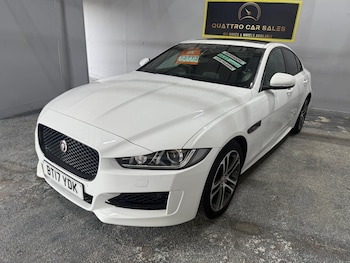 Used Jaguar XE 2017 for sale - 75630031: Photo
