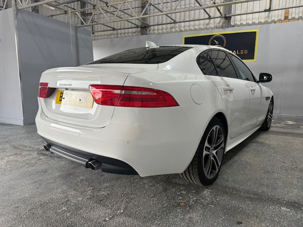 Used Jaguar XE 2017 for sale - 75630031: Photo 7
