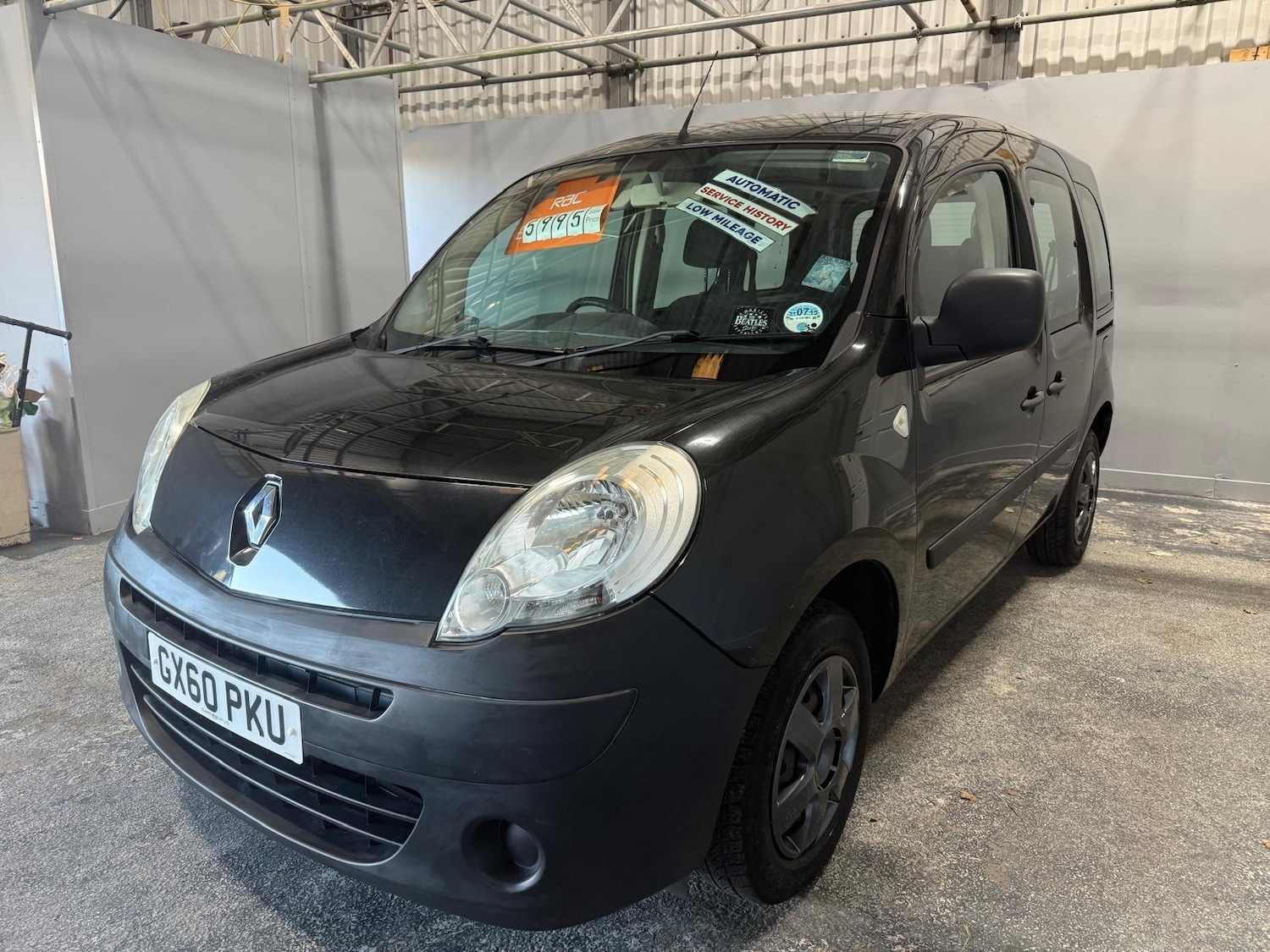Used Renault Kangoo 2010 for sale - 76573808: Photo 1