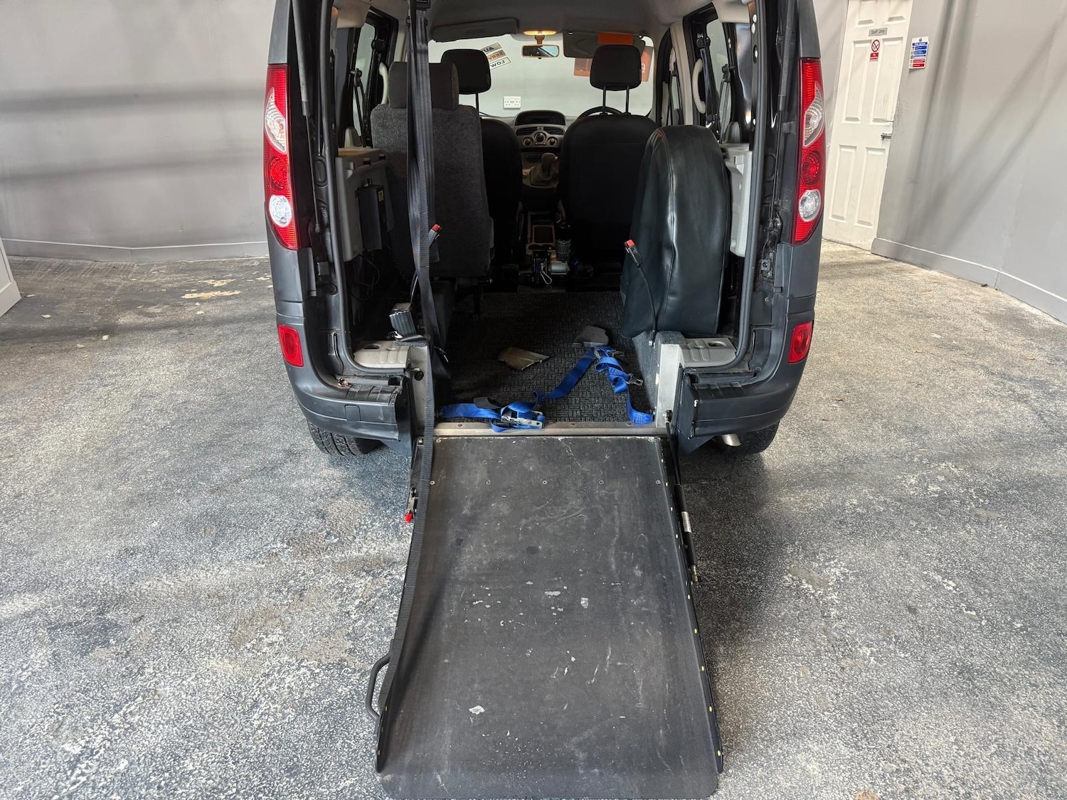 Used Renault Kangoo 2010 for sale - 76573808: Photo 10