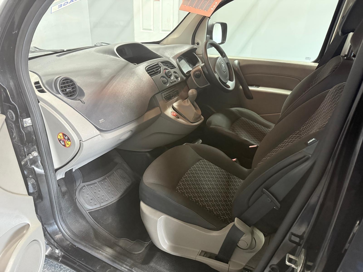 Used Renault Kangoo 2010 for sale - 76573808: Photo 15