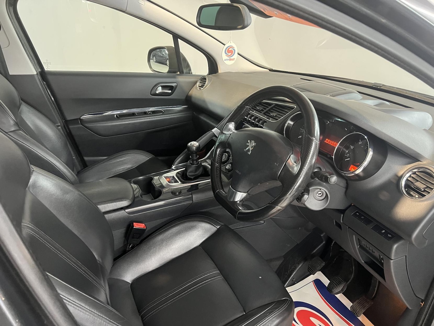 Used Peugeot 3008 2015 for sale - 77707111: Photo 7