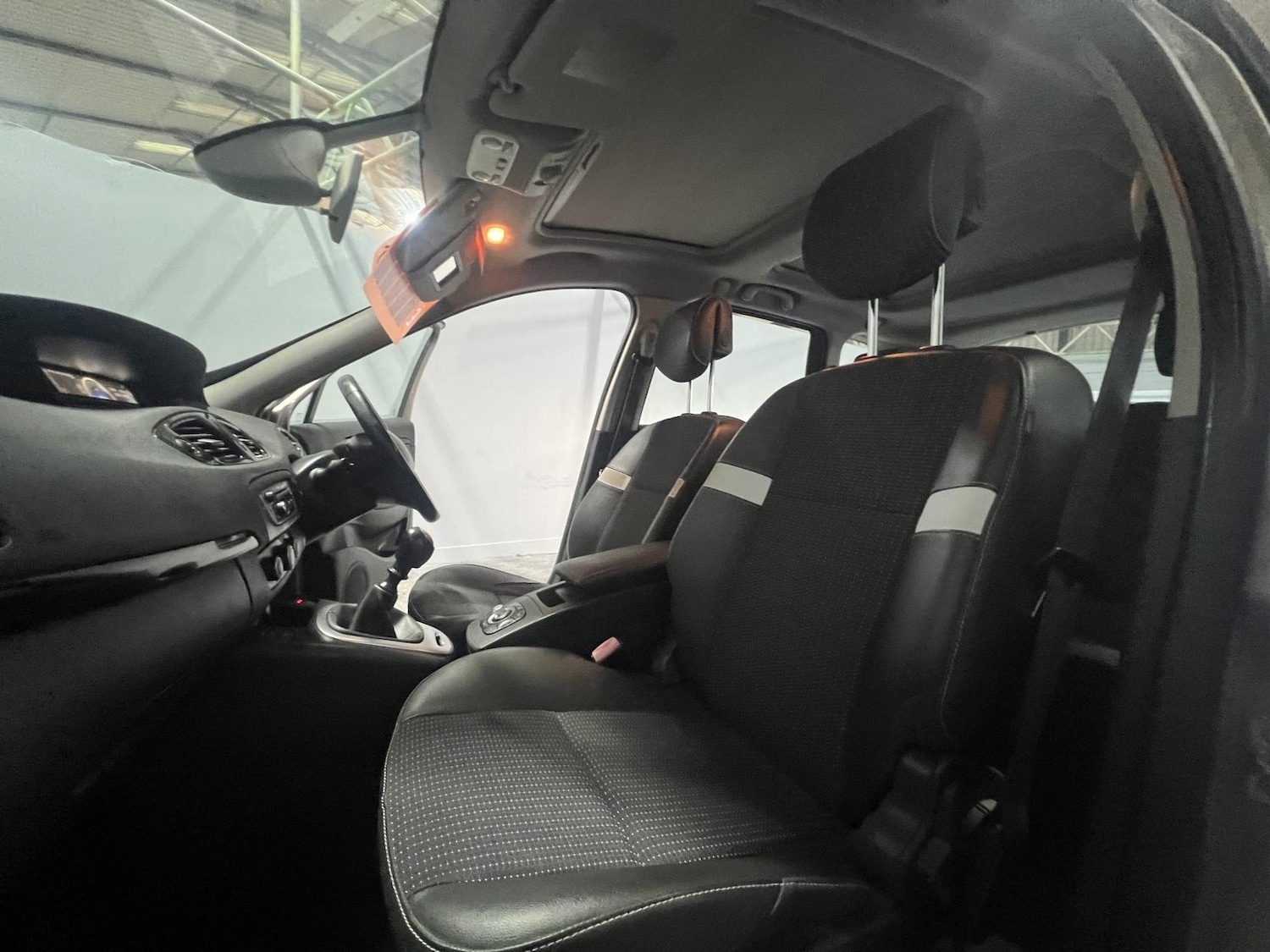 Used Renault Scenic 2013 for sale - 76652979: Photo 16