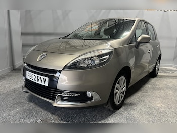 2013 - 1.5 dCi Dynamique TomTom 5dr