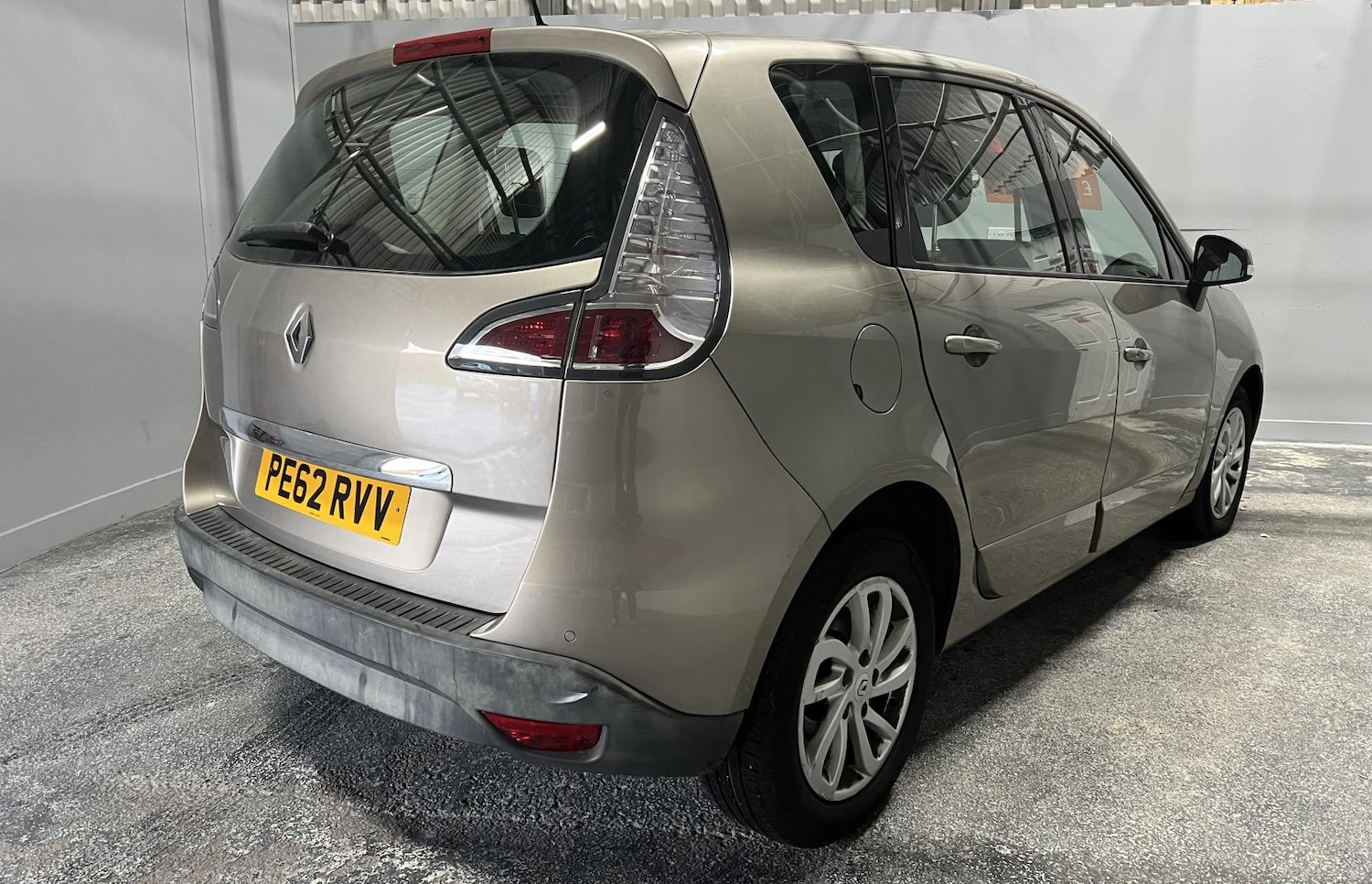 Used Renault Scenic 2013 for sale - 76652979: Photo 4