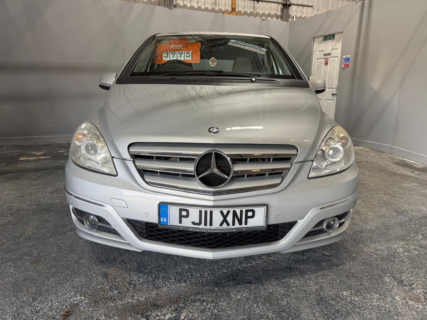 Used Mercedes-Benz B Class 2011 for sale - 76332800: Photo 2