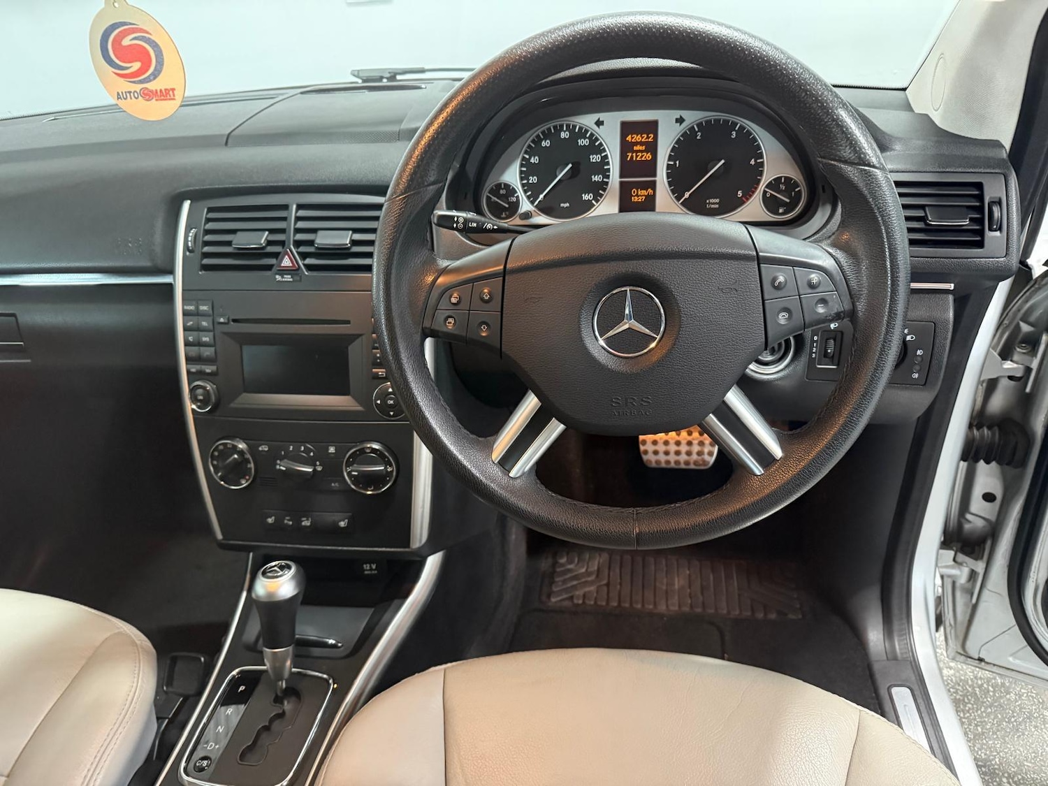 Used Mercedes-Benz B Class 2011 for sale - 76332800: Photo 9