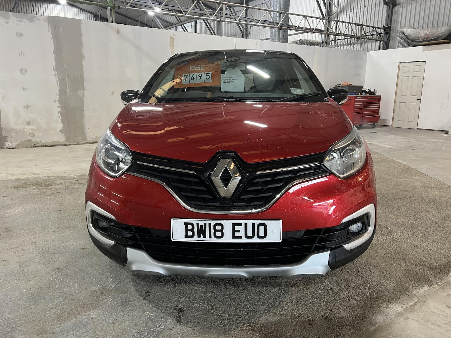 Used Renault Captur 2018 for sale - 77198468: Photo 2