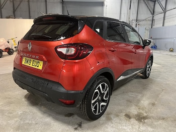 Used Renault Captur 2018 for sale - 77198468: Photo