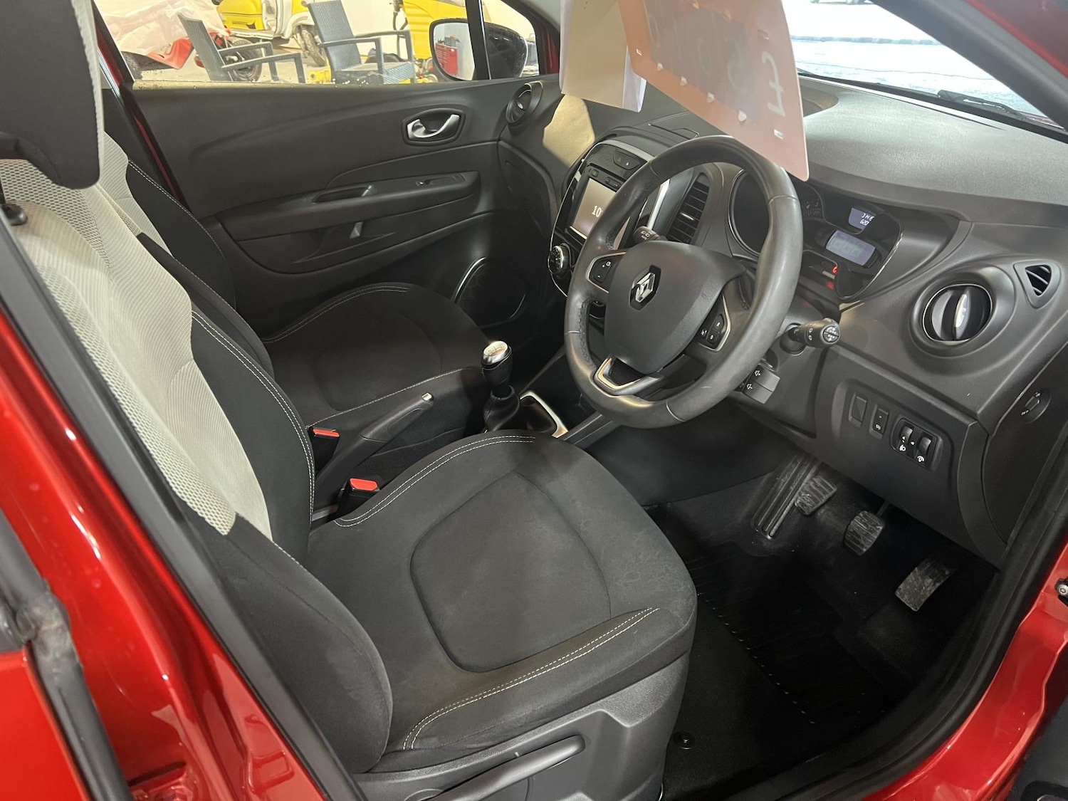 Used Renault Captur 2018 for sale - 77198468: Photo 7