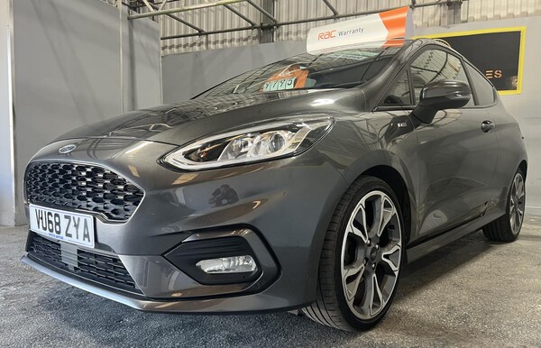 Used Ford Fiesta 2018 for sale - 75342838: Photo 1