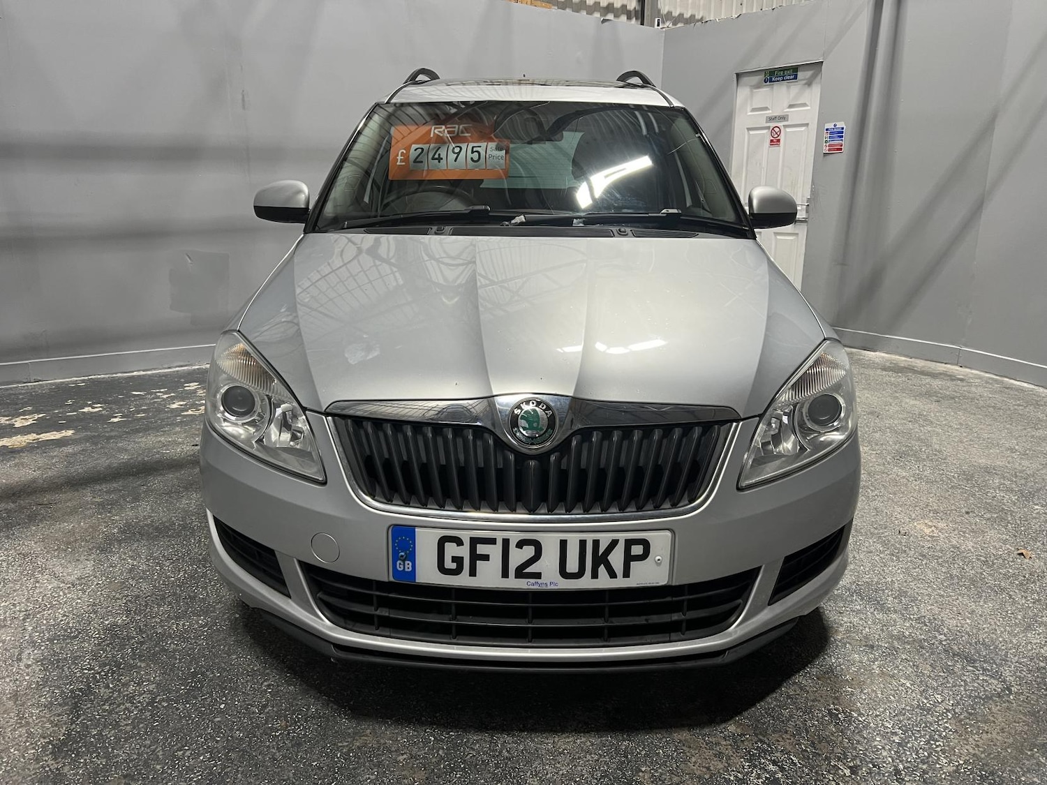 Used Skoda Roomster 2012 for sale - 76631058: Photo 2