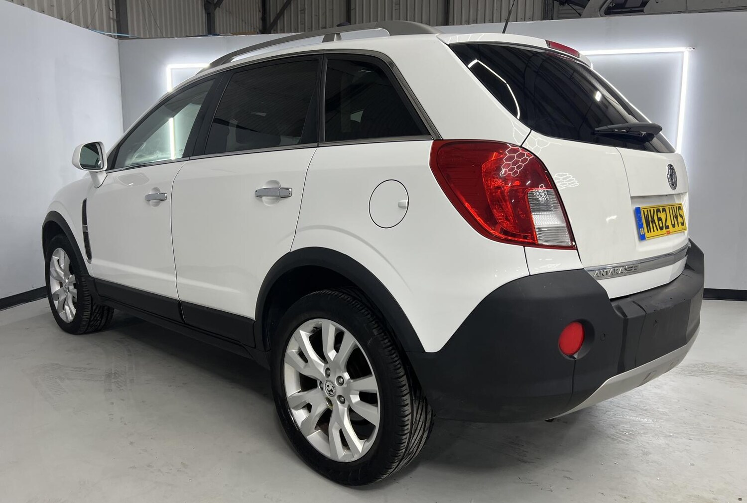 Used Vauxhall Antara 2013 for sale - 77940949: Photo 6