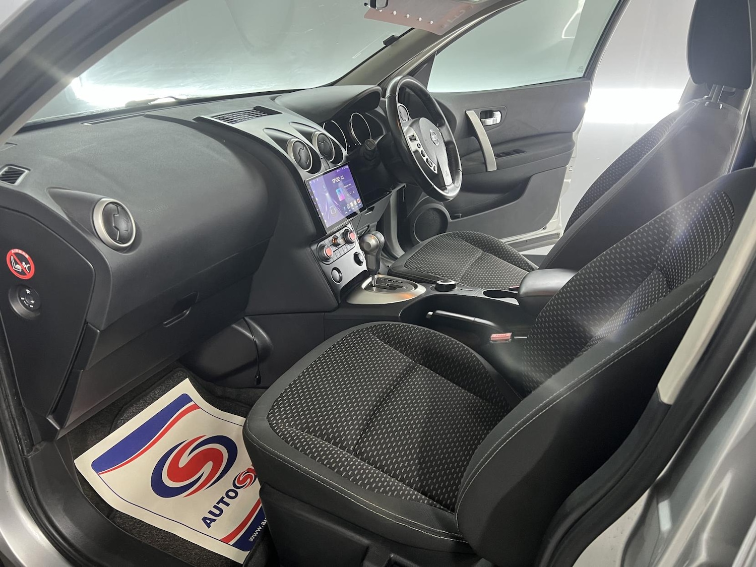 Used Nissan Qashqai 2009 for sale - 77965477: Photo 12